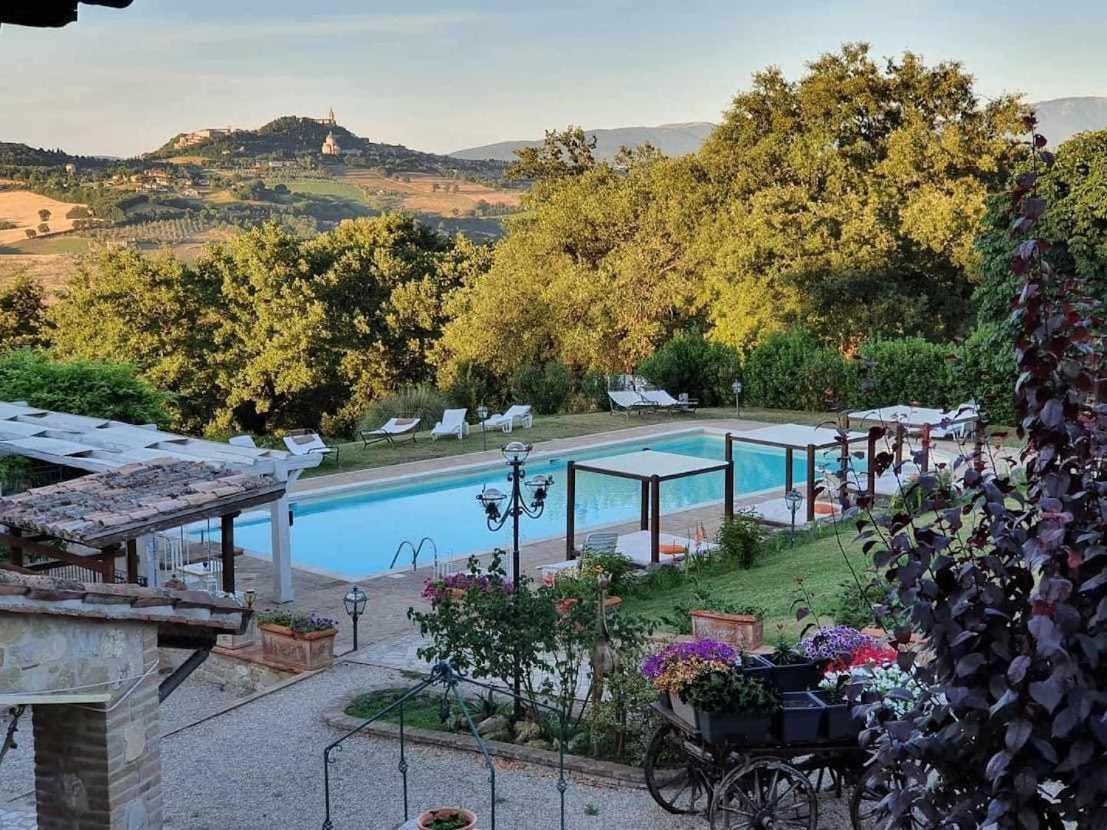 الشقق الفندقية توديفي  Residenza Collefiorito المظهر الخارجي الصورة