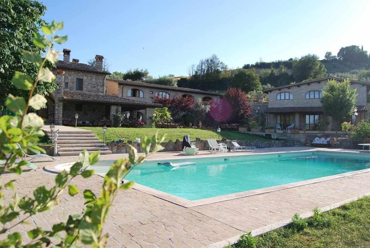 الشقق الفندقية توديفي  Residenza Collefiorito المظهر الخارجي الصورة