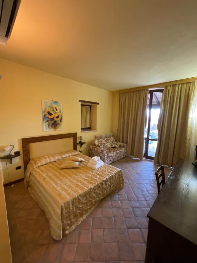 الشقق الفندقية توديفي  Residenza Collefiorito المظهر الخارجي الصورة